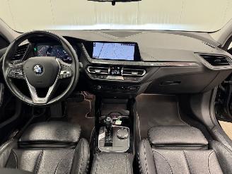 BMW 1-serie 118i Autom. High Executive Edition 5-drs Navi Clima picture 11