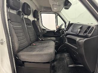 Iveco Daily 35-180 Hi-Matic 3.0 L2H2 Navi Clima picture 10