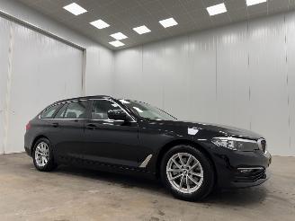 Unfallwagen BMW 5-serie Touring 520i Exe Autom. Navi Clima 2020/6