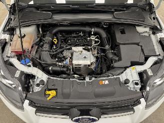 Ford Focus Wagon 1.0 EcoBoost Clima picture 13