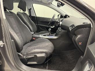 Peugeot 308 SW 1.2 PureTech Premium Panoramadak Navi Clima picture 10