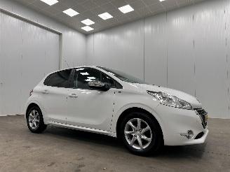  Peugeot 208 1.2 PureTech Style Pack Navi Airco 2015/6