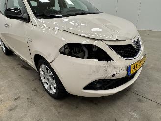 Lancia Ypsilon 1.2 Opening Edition Navi Airco picture 17