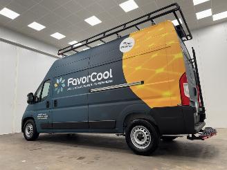 Peugeot Boxer 35 2.2 BlueHDI Autom. L3H3 Navi Clima picture 3