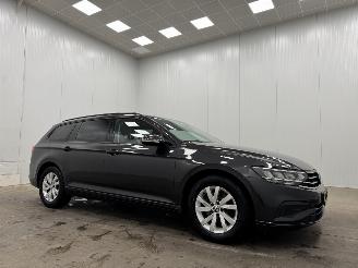 Coche accidentado Volkswagen Passat Variant 1.5 TSI DSG Clima 2020/3
