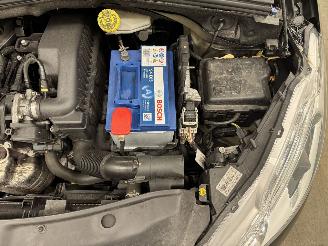 Peugeot 208 1.2 PureTech Active 5-drs Navi Clima picture 17