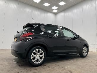 Peugeot 208 1.2 PureTech Active 5-drs Navi Clima picture 2
