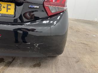 Peugeot 208 1.2 PureTech Active 5-drs Navi Clima picture 20