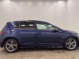Volkswagen Golf 1.5 TSI R-Line Panoramadak 5-drs Navi Clima picture 16