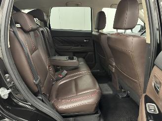 Mitsubishi Outlander 2.0 PHEV Instyle 4WD Navi Clima picture 10
