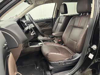 Mitsubishi Outlander 2.0 PHEV Instyle 4WD Navi Clima picture 8