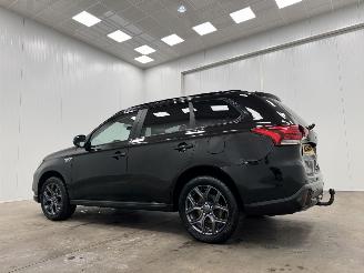 Mitsubishi Outlander 2.0 PHEV Instyle 4WD Navi Clima picture 3