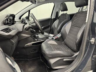 Peugeot 2008 1.2 Autom. Allure Panoramadak Navi Clima picture 9