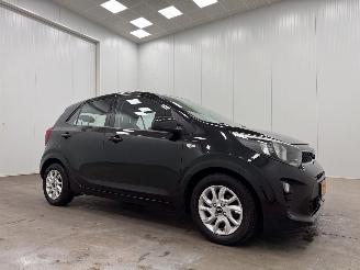 krockskadad bil auto Kia Picanto 1.0 CVVT Comfort PlusLine Navigator Airco 2018/2