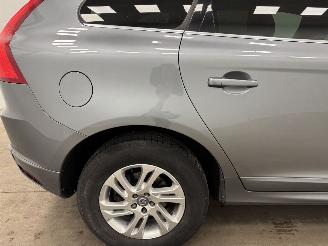 Volvo Xc-60 2.0 D4 Autom. Navi Clima picture 18