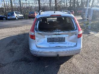 Schadeauto Hyundai I-30 i30 Crosswagon (WWH) Combi 1.6 CVVT 16V (G4FC-G) [93kW] 2009/2