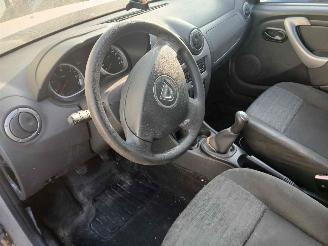 Dacia Duster Duster (HS) SUV 1.6 16V (K4M-690(K4M-F6)) [77kW] picture 10