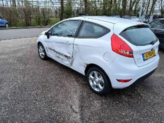 Ford Fiesta Fiesta 6 (JA8) Hatchback 1.25 16V (STJA(Euro 5)) [44kW] picture 4