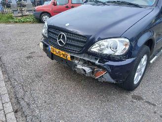 Mercedes ML ML I (163) SUV 320 3.2 V6 18V (M112.942) [160kW] picture 8