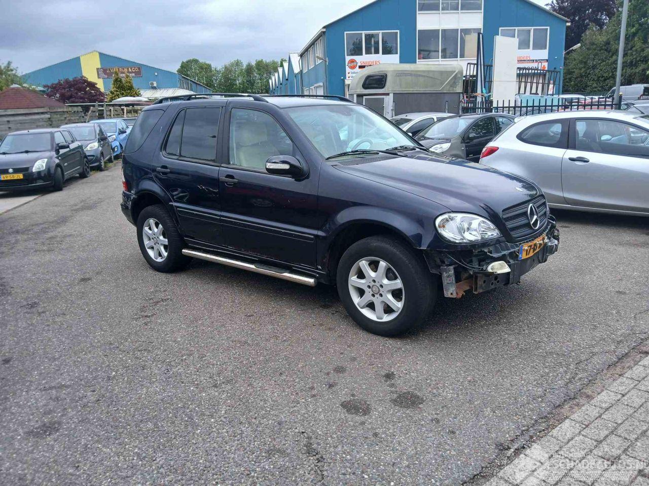Mercedes ML ML I (163) SUV 320 3.2 V6 18V (M112.942) [160kW]
