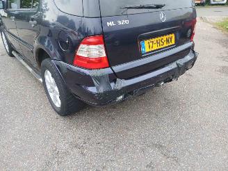 Mercedes ML ML I (163) SUV 320 3.2 V6 18V (M112.942) [160kW] picture 7