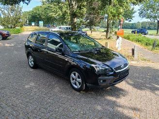 Ford Focus Focus 2 Wagon Combi 1.8 16V (Q7DA) [92kW] picture 2
