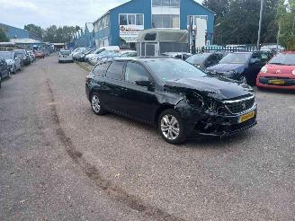 Peugeot 308 308 SW (L4/L9/LC/LJ/LR) Combi 5-drs 1.2 12V e-THP PureTech 110 (EB2ADT(H picture 2