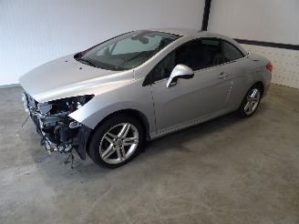 damaged passenger cars Peugeot 308 CC 2.0 HDI 2009/5