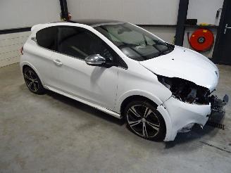 Salvage car Peugeot 208 1.6 THP 200 GTI 2017/12