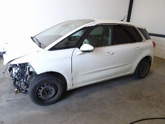 Salvage car Citroën C4-picasso 2.0 HDI AUTOMAAT 2018/3