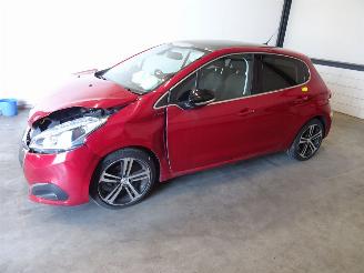 Peugeot 208 1.2 THP picture 3