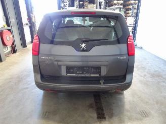 Peugeot 5008 1.6 HDI picture 2