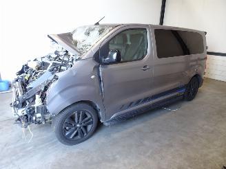 demontáž osobní automobily Peugeot Expert 2.0 HDI AUTOMAAT 2020/11
