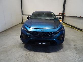 Auto da rottamare Peugeot 408 1.6 4X2 AUTOMAAT HYBRIDE 2023/2