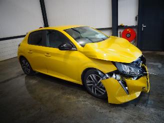 skadebil auto Peugeot 208 1.2 THP 2023/10