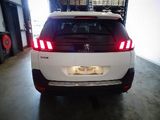 Peugeot 5008 1.2 THP picture 2