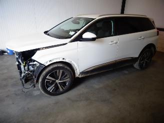 Salvage car Peugeot 5008 1.2 THP 2020/12