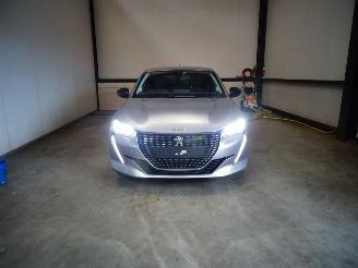 skadebil auto Peugeot 208 1.2 THP 2023/5