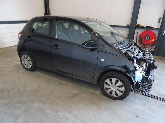 Salvage car Peugeot 108 1.0 2018/11