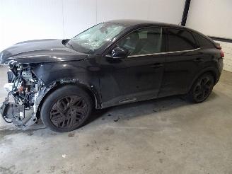 Salvage car Citroën C4 1.2THP AUTOMAAT 2021/5