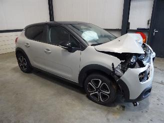 Salvage car Citroën C3 1.2 VTI 2021/8