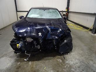 Peugeot 308 1.2 thp picture 4