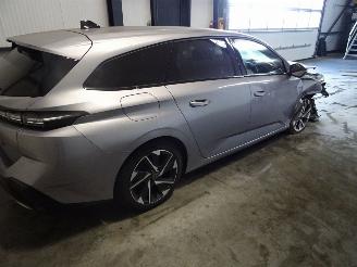 Peugeot 308 1.5HDI AUTOMAAT picture 3