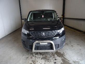 Démontage voiture Peugeot Partner 1.5 HDI 2022/1