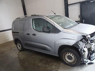 Autoverwertung Opel Combo 1.5 HDI 2022/5