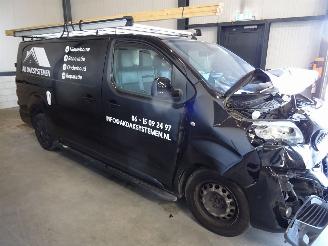 Salvage car Peugeot Expert 2.0 HDI 2019/6