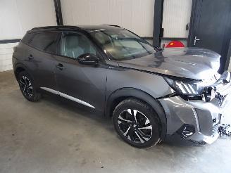 Vrakbiler auto Peugeot 2008 1.2 THP 2021/12
