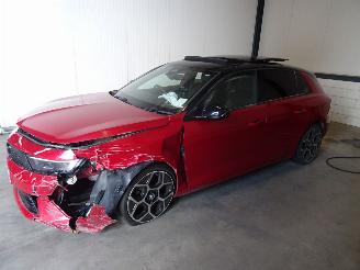 Salvage car Opel Astra 1.2 TURBO 2024/5