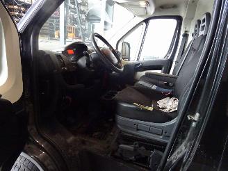 Peugeot Boxer 2.0 HDI picture 6