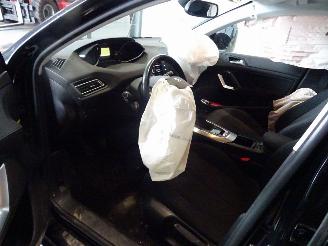 Peugeot 308 1.5 HDI picture 6